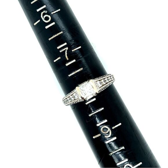 Stunning 14k Gold 1 Carat Diamond Ring - Picture 11 of 11